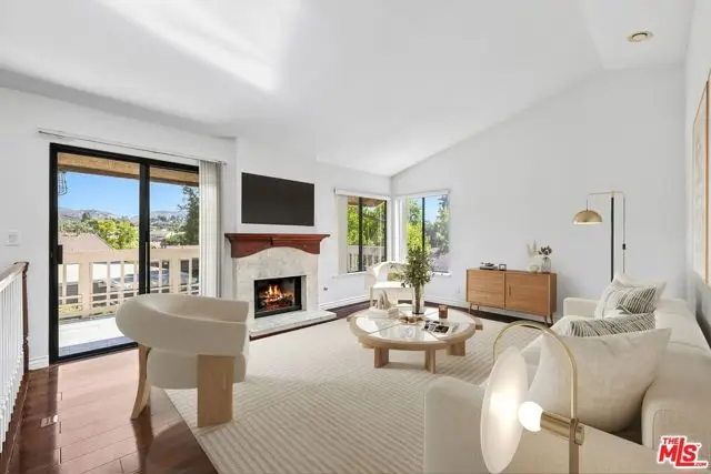 425 Vista Dorado Lane, Oak Park, CA 91377 - Image #1