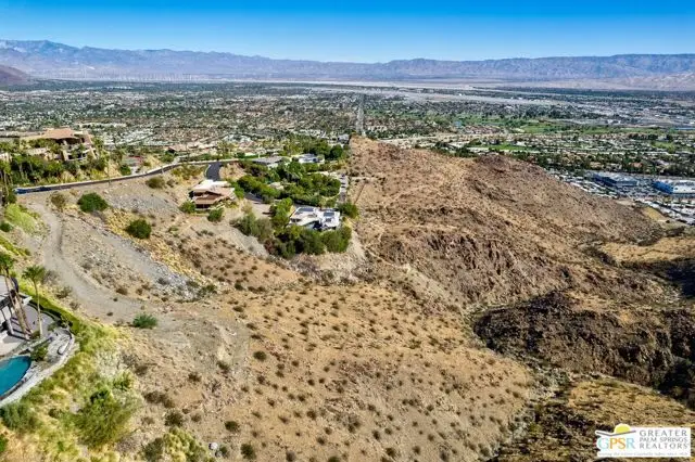 2390 Southridge Dr, Palm Springs, CA 92264 - Image #2