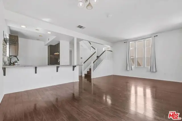 2279 Santa Ana Boulevard, Los Angeles, CA 90059 - Image #2