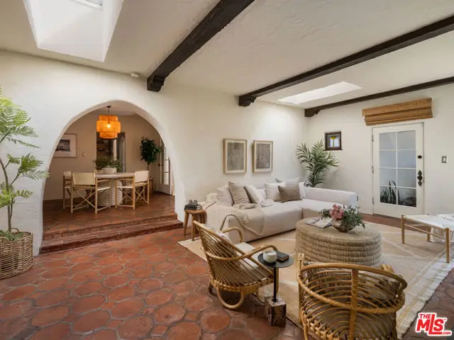 1012 Superba Avenue, Venice, CA 90291 - Image #1