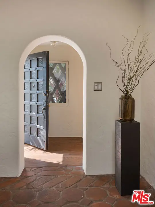 1012 Superba Avenue, Venice, CA 90291 - Image #2