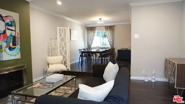 5644 Etiwanda Avenue #7, Tarzana, CA 91356 - Image #1