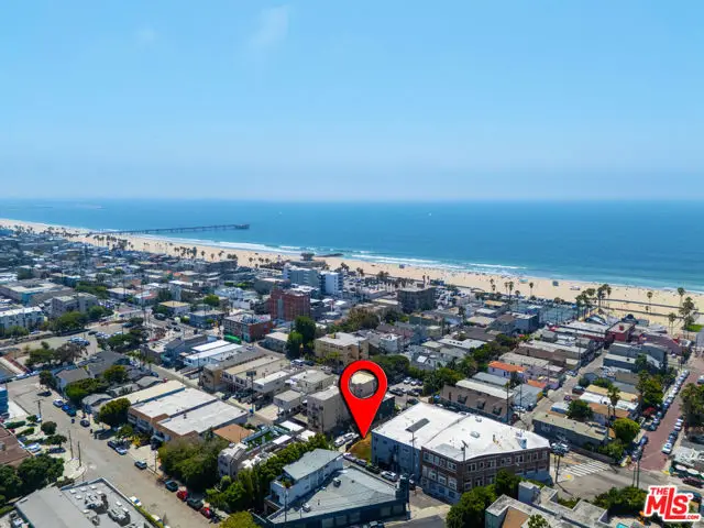 1816 Pacific Avenue, Venice, CA 90291 - #1