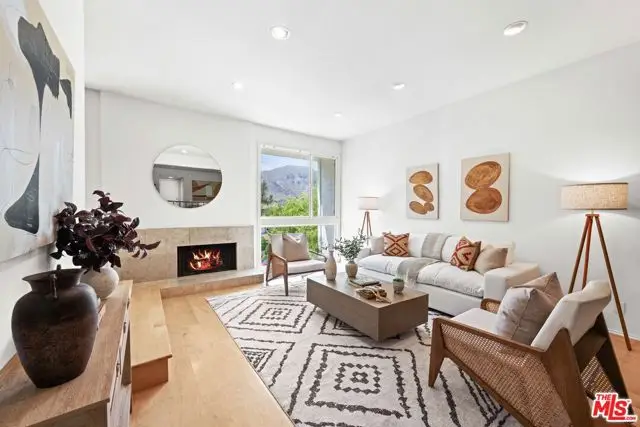 17085 Palisades Circle, Pacific Palisades, CA 90272 - Image #1