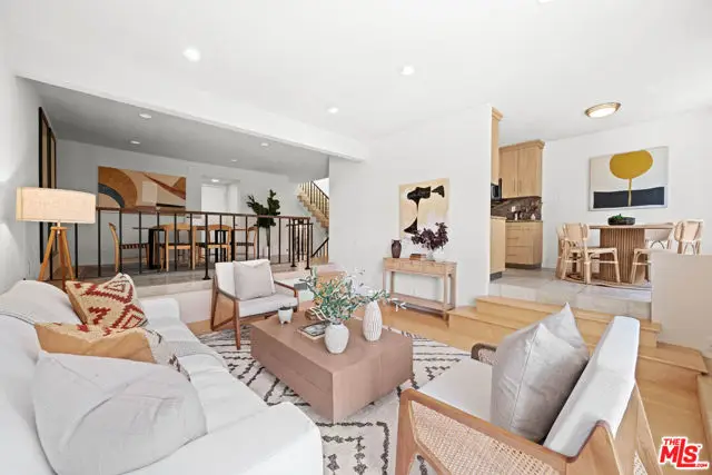 17085 Palisades Circle, Pacific Palisades, CA 90272 - Image #3