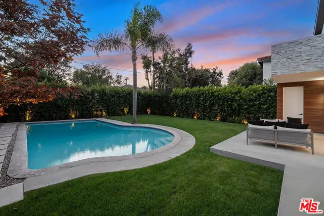 2631 Castle Heights Place, Los Angeles, CA 90034 - Image #2