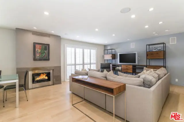 1221 N Kings Road #307, West Hollywood, CA 90069 - Image #1