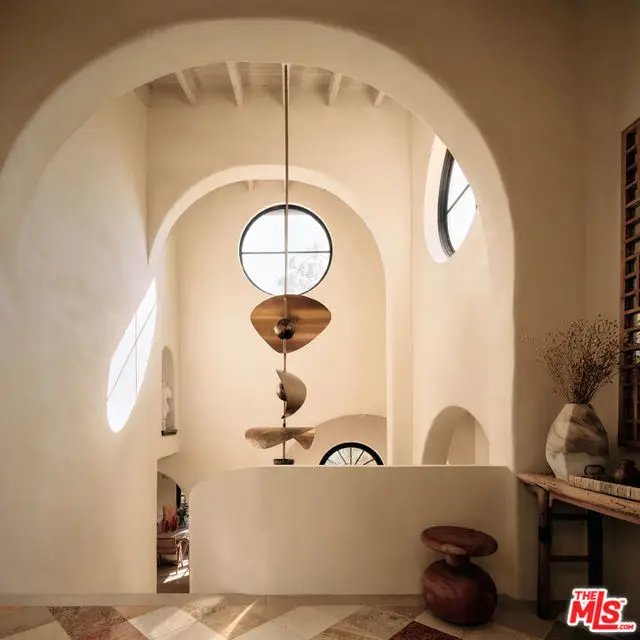 2729 Nichols Canyon Road, Los Angeles, CA 90046 - Image #3