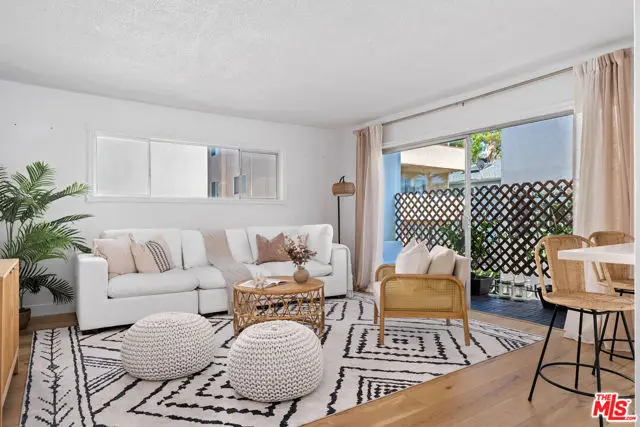 2431 3rd Street #10, Santa Monica, CA 90405 - Image #1