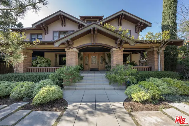 111 S Van Ness Avenue, Los Angeles, CA 90004 - Image #1