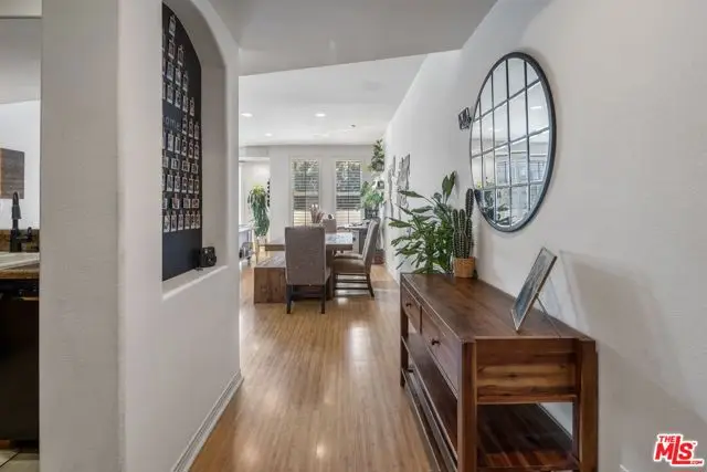 4400 Cartwright Avenue #102, North Hollywood, CA 91602 - Image #2