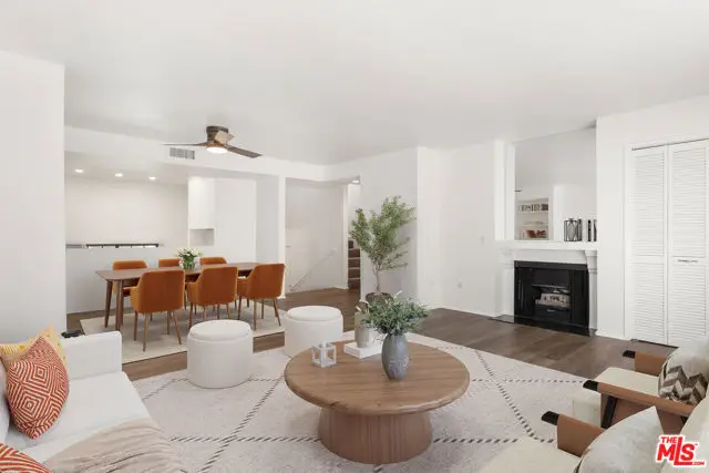 14500 Van Nuys Boulevard #33, San Fernando Valley, CA 91402 - Image #2