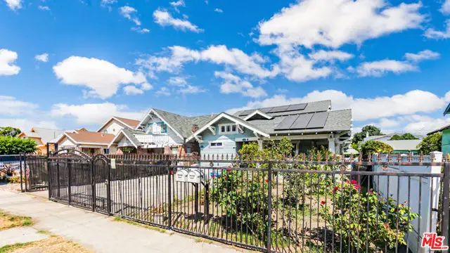 1559 W 49th Street, Los Angeles, CA 90062 - Image #3