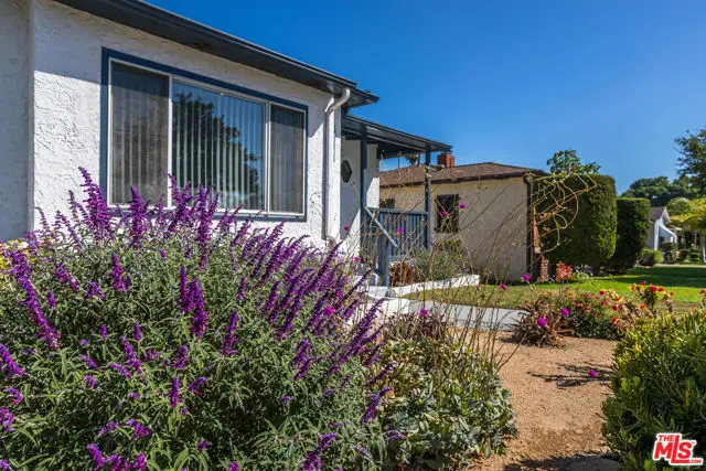 9806 S Van Ness Avenue, Los Angeles, CA 90047 - Image #2