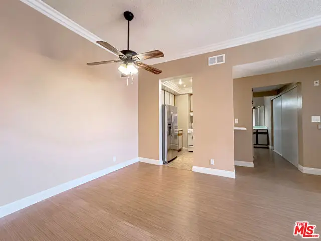 533 S St Andrews Place #416, Los Angeles, CA 90020 - Image #2