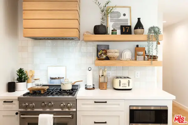 17 Sunset Avenue, Venice (los Angeles), CA 90291