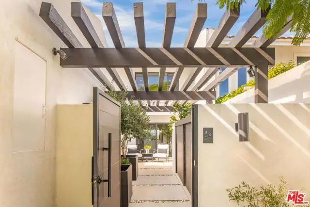 2661 Angelo Drive, Los Angeles, CA 90077 - Image #3