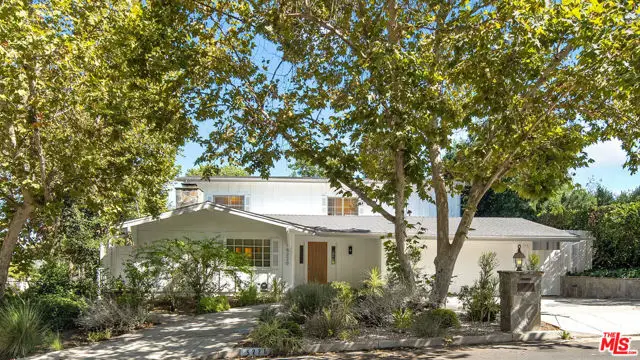 5220 Melvin Avenue, Tarzana, CA 91356 - Image #1