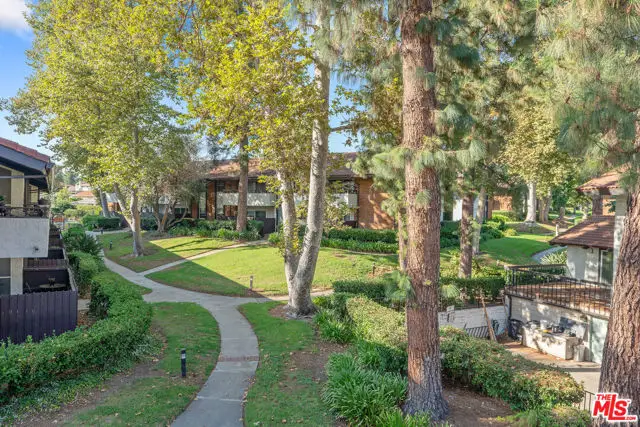 31567 Lindero Canyon Road #3, Westlake Village, CA 91361 - Image #2