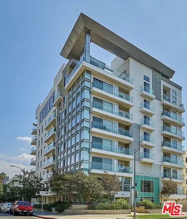 702 S Serrano Avenue #701, Los Angeles, CA 90005