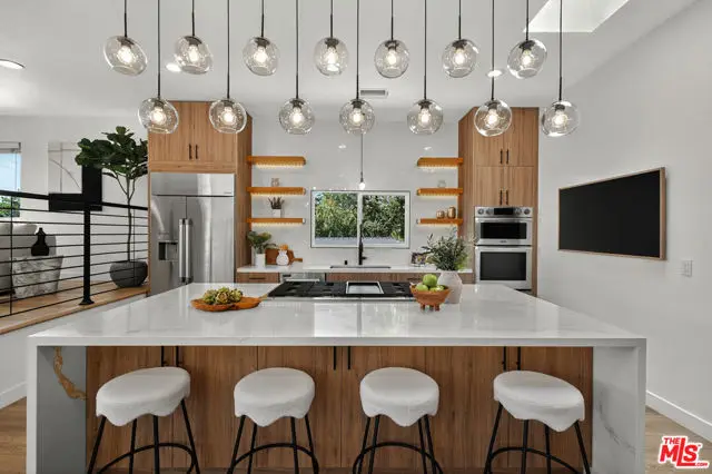 2603 Crestmoore Place, Los Angeles, CA 90065 - Image #1