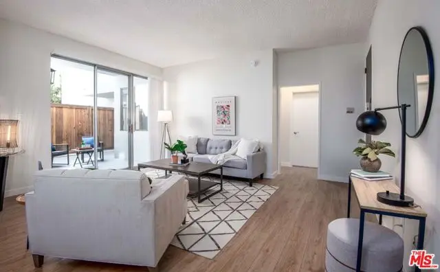 6150 Buckingham #107, Culver City, CA 90230 - Image #2