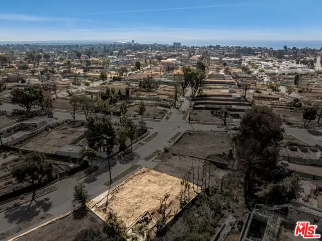 15051 Mc Kendree Avenue, Pacific Palisades, CA 90272 - Image #3