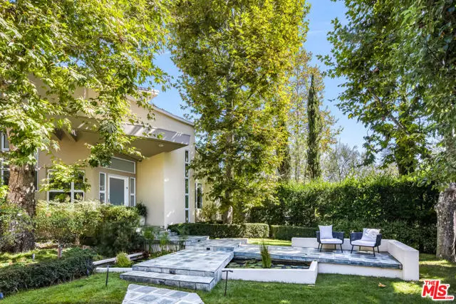 222 Avondale Avenue, Los Angeles, CA 90049 - Image #1