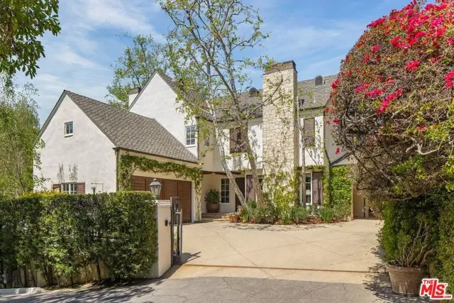 11982 Brentridge Lane, Los Angeles, CA 90049 - Image #2