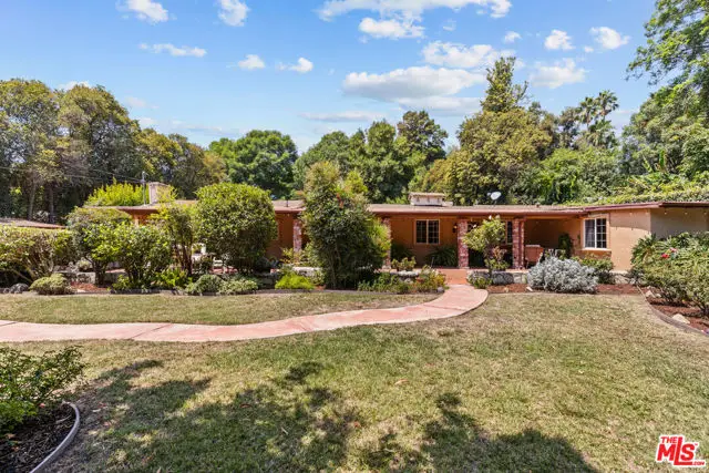 8433 Melvin Avenue, Northridge, CA 91324 - Image #2