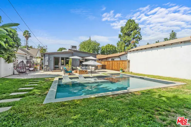 210 N Niagara Street, Burbank, CA 91505 - Image #1