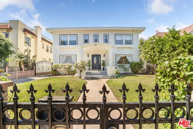 907 Westchester Place, Los Angeles, CA 90019 - Image #3