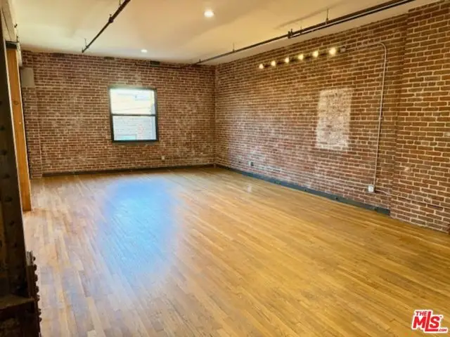 215 S Santa Fe Avenue #4, Los Angeles, CA 90012 - Image #2