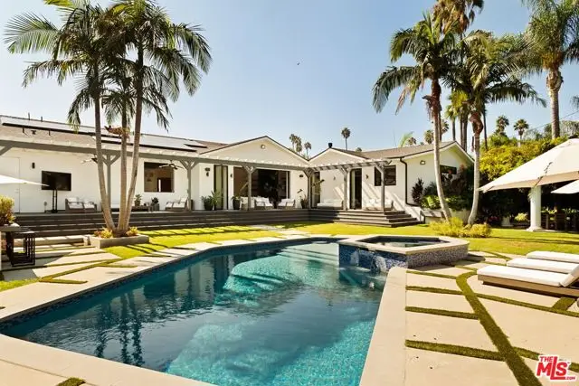 19739 Henshaw Street, Woodland Hills, CA 91364 - Image #2