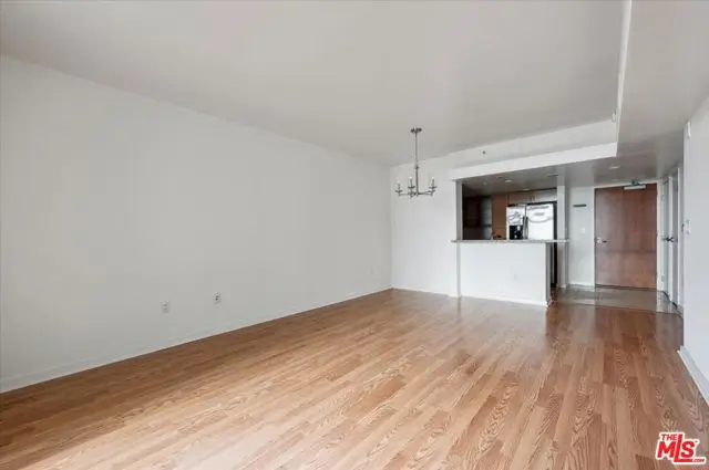 13700 Marina Pointe Drive #714, Marina Del Rey, CA 90292 - Image #3