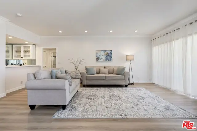 828 S Bedford Street #202, Los Angeles, CA 90035 - Image #1