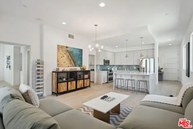 1746 Garfield Place #203, Los Angeles, CA 90028 - Image #1