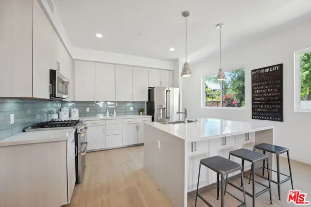 1746 Garfield Place #203, Los Angeles, CA 90028 - Image #3