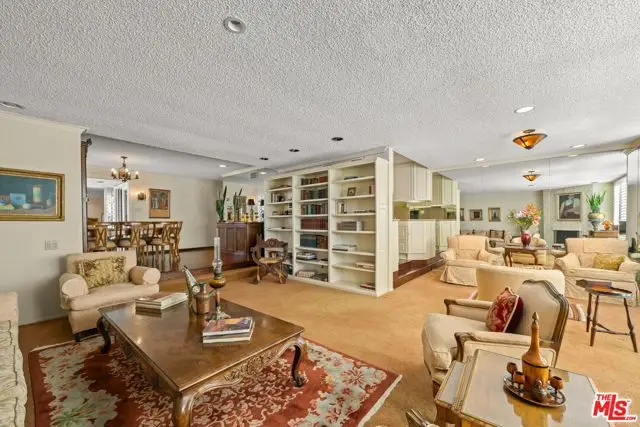 321 N Oakhurst Drive #403, Beverly Hills, CA 90210 - Image #1