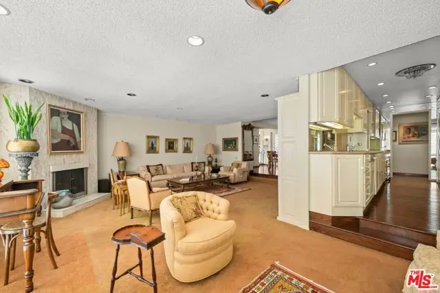 321 N Oakhurst Drive #403, Beverly Hills, CA 90210 - Image #3