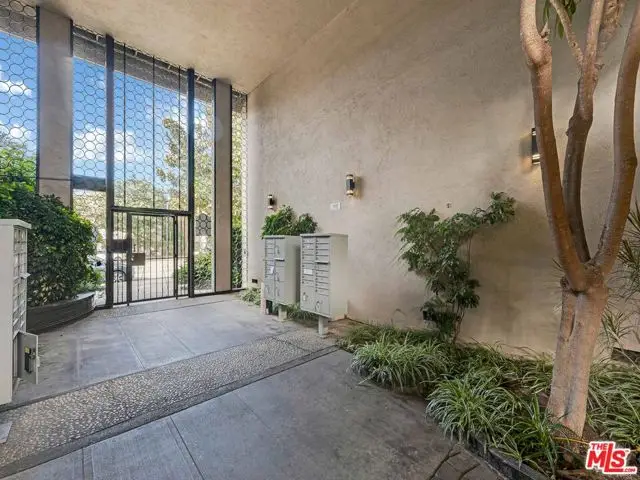 3166 S Sepulveda Boulevard #22, Los Angeles, CA 90034 - #3