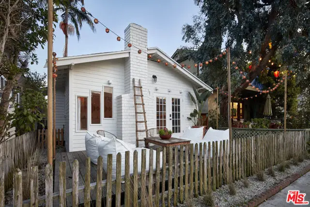230 Sherman Canal, Venice, CA 90291 - Image #3