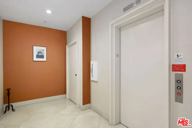 820 California Avenue #201, Santa Monica, CA 90403 - Image #3