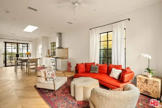 207 Entrada Drive, Santa Monica, CA 90402 - Image #3