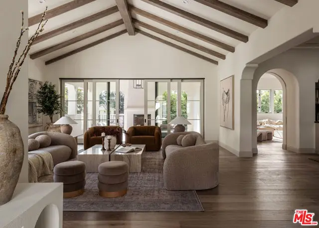 8185 Hollywood Boulevard, Los Angeles, CA 90069 - Image #2