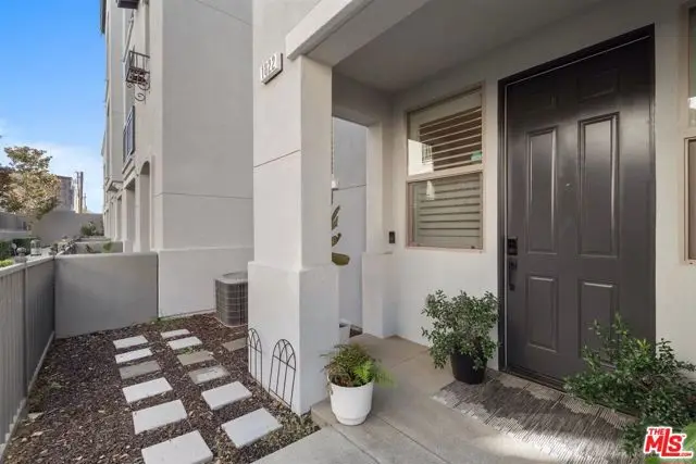 1822 Orizaba Avenue, Signal Hill, CA 90755 - Image #3