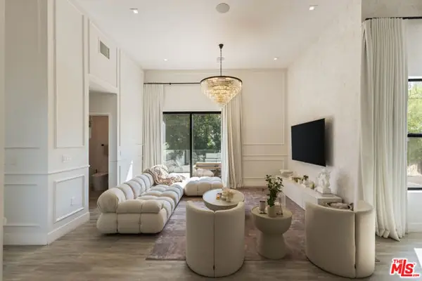 4967 Llano Drive, Woodland Hills (los Angeles), CA 91364