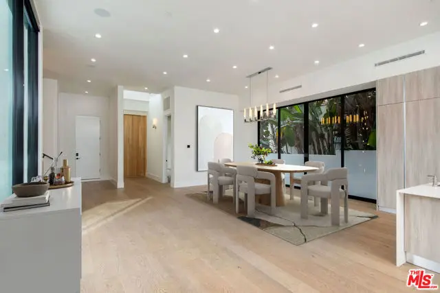 444 N Laurel Avenue, Los Angeles, CA 90048 - Image #2