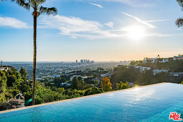 8796 Hollywood Boulevard, Los Angeles, CA 90069 - Image #2