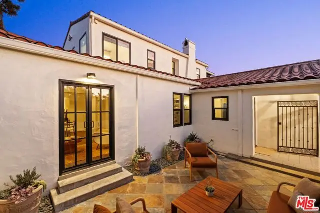 1302 S Hauser Boulevard, Los Angeles, CA 90019 - Image #2